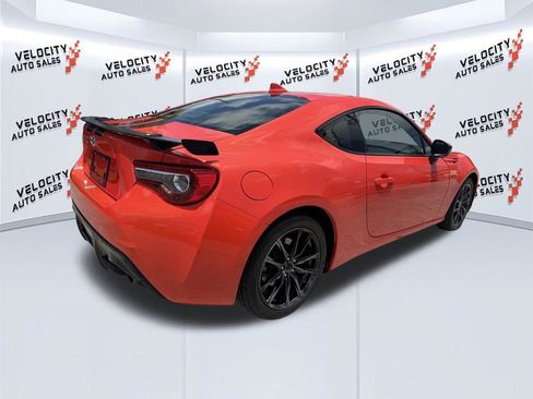 Used 2017 Toyota 86 860 Special Edition RWD image 3