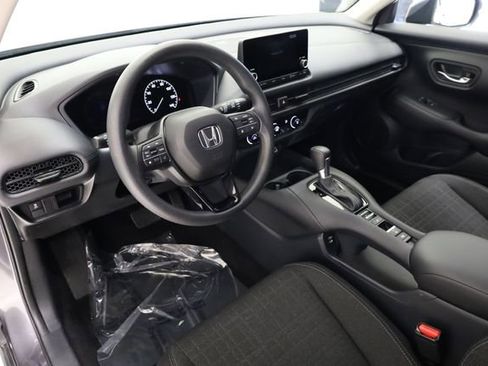 Used 2025 Honda HR-V LX image 10