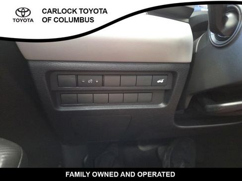 Used 2024 Mitsubishi Outlander SEL AWD/4WD image 27