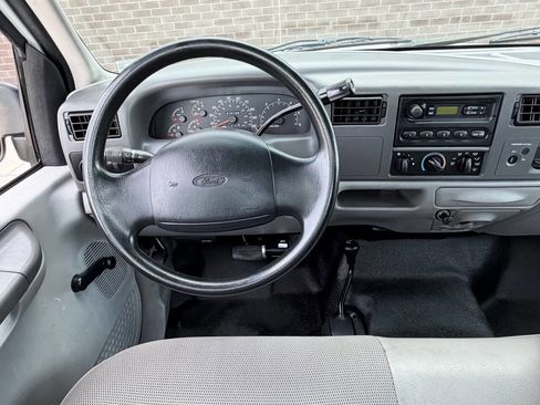 Used 2001 Ford F250 XL image 14