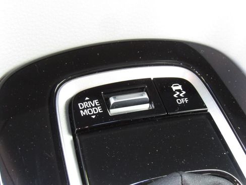 Certified 2026 Toyota Corolla SE FWD image 28