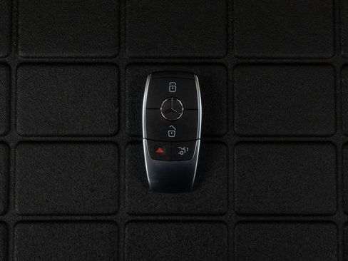 Used 2023 Mercedes-Benz GLC 300 4MATIC Coupe image 51