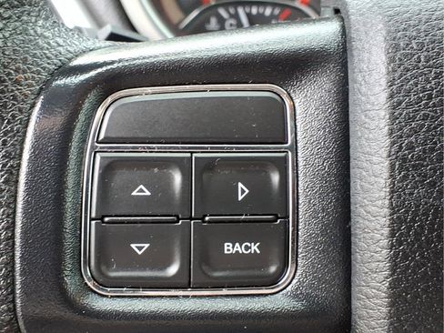 Used 2018 Dodge Journey SE w/ Blacktop Package FWD image 20