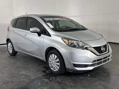 Used 2019 Nissan Versa Note SV image 3