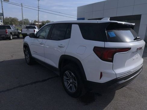 Used 2025 GMC Terrain Elevation image 16