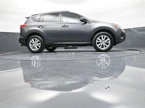 Used 2015 Toyota RAV4 Limited w/ Technology Package image 29
