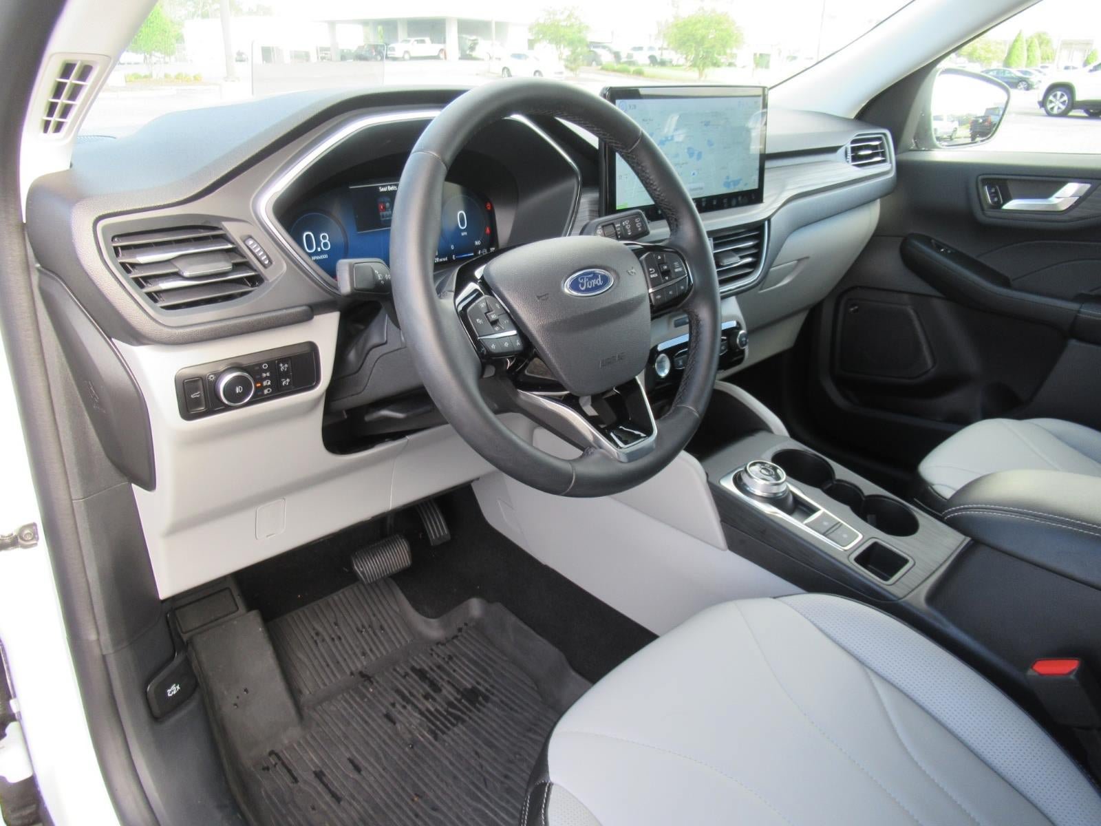 Used 2025 Ford Escape Platinum w/ Premium Technology Package AWD/4WD image 18