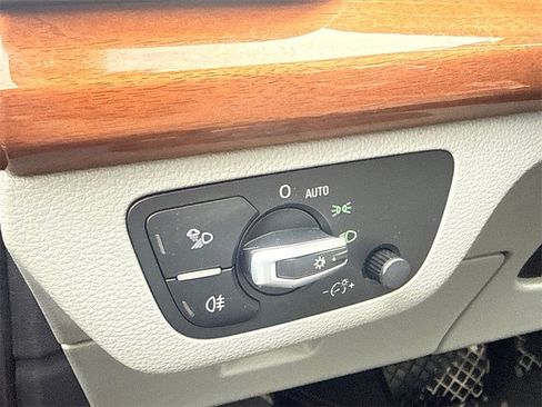 Used 2023 Audi Q5 2.0T Premium image 22