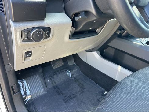 Used 2018 Ford F150 XL w/ Equipment Group 101A Mid AWD/4WD image 32