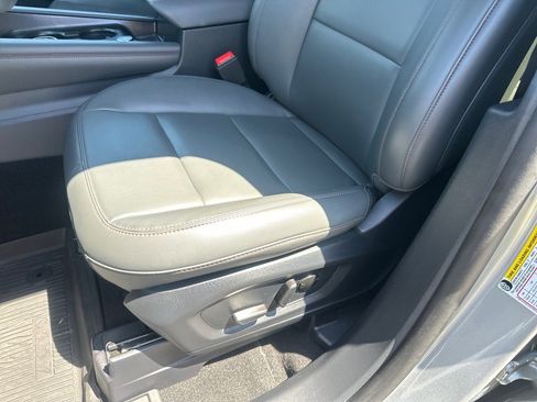New 2025 Ford Explorer Active w/ Active Comfort Package image 14