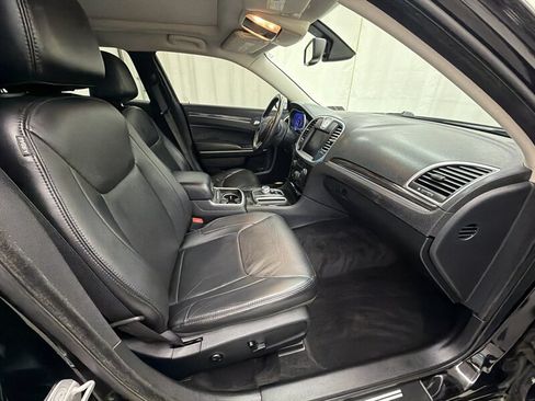 Used 2016 Chrysler 300 Limited AWD/4WD image 13