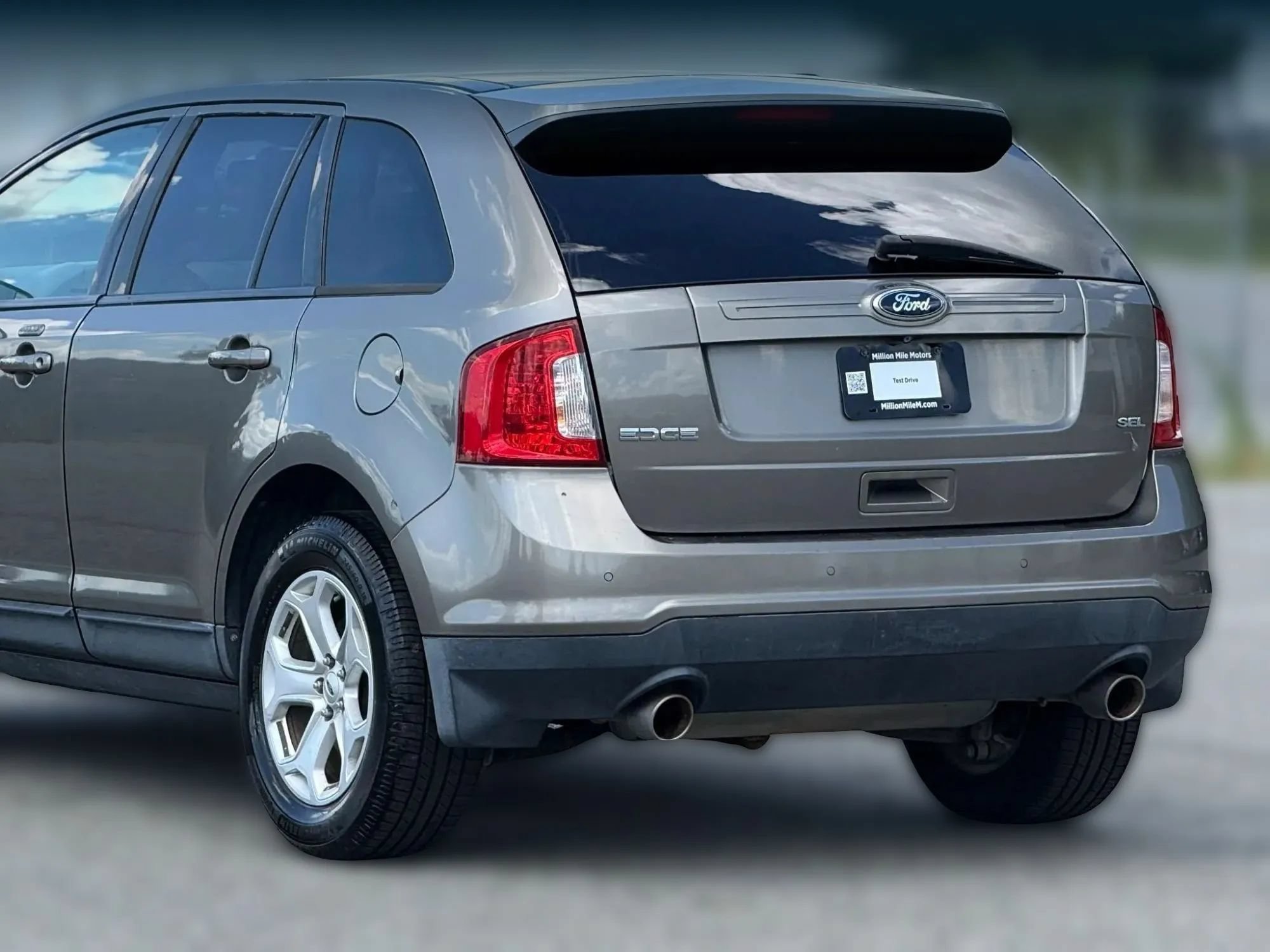 Used 2013 Ford Edge SEL FWD image 16