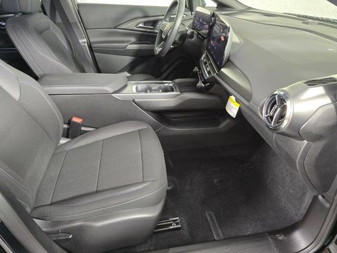 New 2026 Chevrolet Equinox EV LT FWD image 11