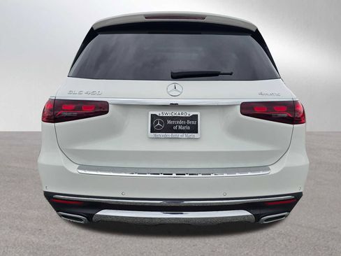 Used 2026 Mercedes-Benz GLS 450 4MATIC image 4