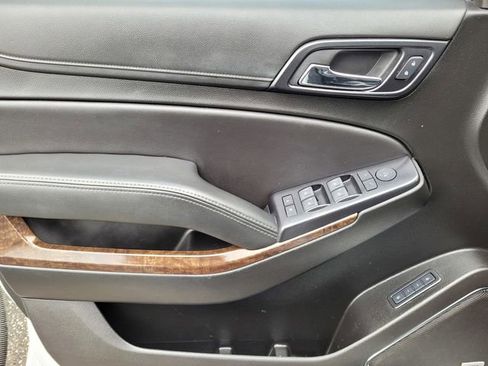 Used 2020 Chevrolet Tahoe LT image 18