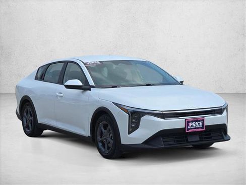 Used 2025 Kia K4 FWD image 3