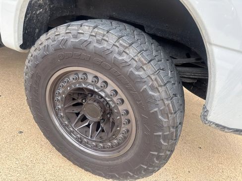 Used 2025 Ford F250 Platinum AWD/4WD image 7