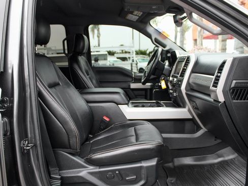 Used 2020 Ford F250 Lariat w/ Lariat Value Package image 40