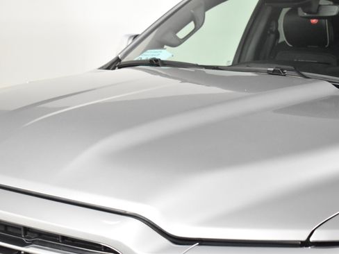 Used 2025 RAM 1500 Laramie image 12