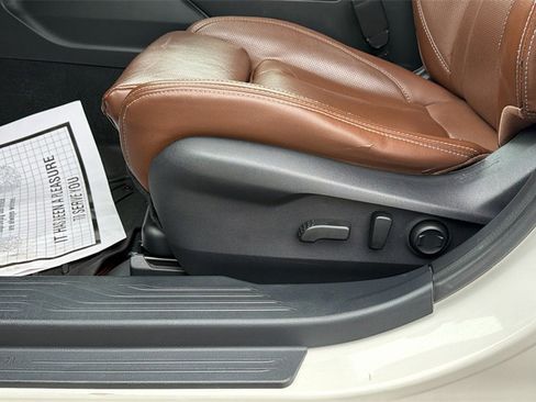 Used 2020 Subaru Outback Touring w/ Popular Package #2 image 15