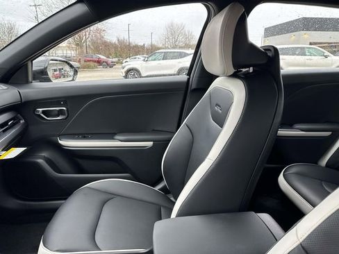 New 2026 Kia K4 GT-Line image 18