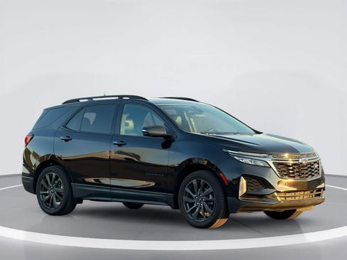 Used 2022 Chevrolet Equinox RS w/ RS Leather Package FWD image 5