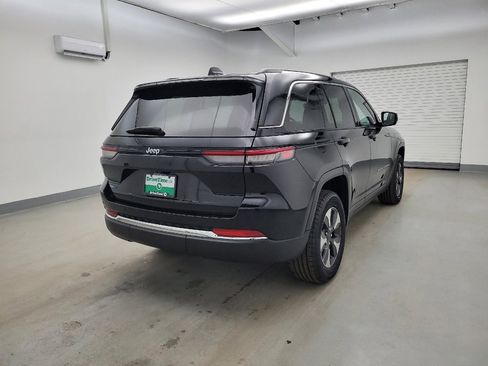 Used 2022 Jeep Grand Cherokee Limited 4xe image 9