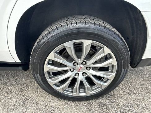 Used 2022 GMC Yukon Denali AWD/4WD image 11