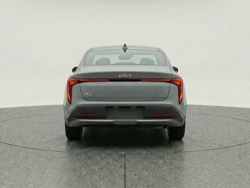 Used 2025 Kia K4 LXS image 7