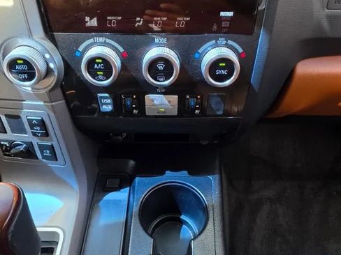 Used 2015 Toyota Sequoia Platinum RWD image 12