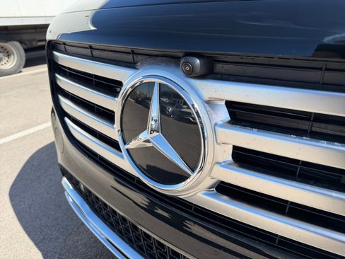 New 2026 Mercedes-Benz GLB 250 4MATIC image 24