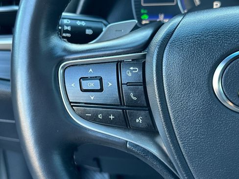 Used 2019 Lexus ES 300h image 26