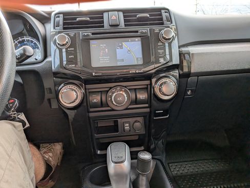 Used 2019 Toyota 4Runner TRD Off-Road image 21