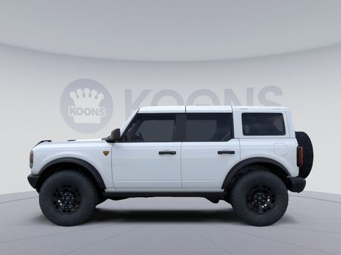 New 2026 Ford Bronco Badlands image 4