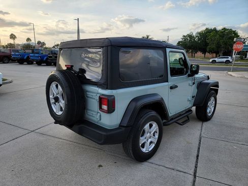 Used 2023 Jeep Wrangler Sport AWD/4WD image 5
