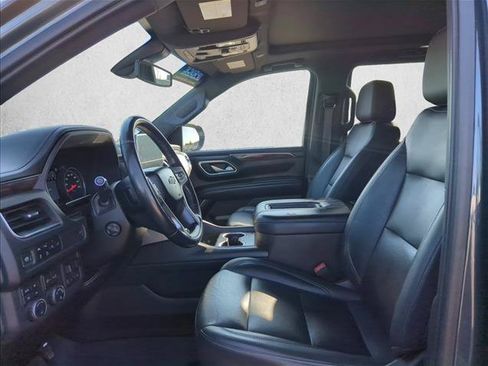 Used 2021 Chevrolet Tahoe Z71 w/ Z71 Off-Road Package AWD/4WD image 16