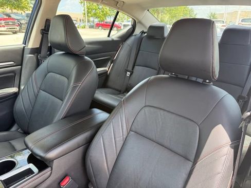 Used 2024 Nissan Altima 2.5 SR w/ SR Premium Package FWD image 13