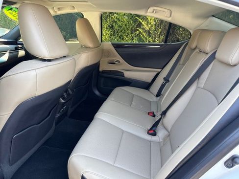 Used 2021 Lexus ES 350 w/ Premium Package FWD image 37