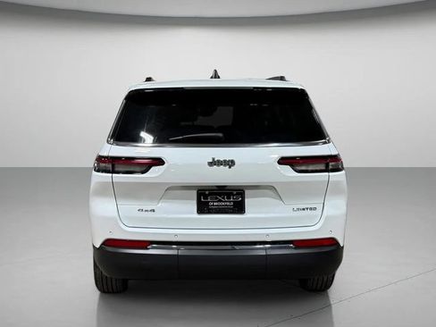 Used 2023 Jeep Grand Cherokee L Limited AWD/4WD image 5