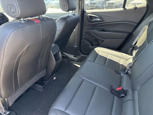 Used 2025 Chevrolet Trax RS w/ Sunroof Package FWD image 10