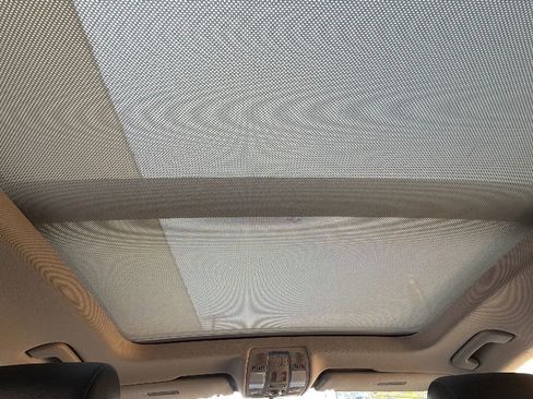 Used 2015 Audi Q7 3.0T Premium Plus AWD/4WD image 32