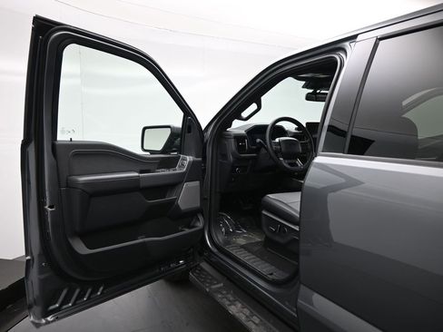 New 2025 Ford F150 Lightning Lariat image 8