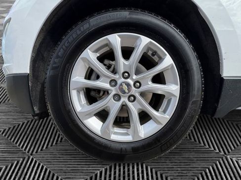 Used 2019 Chevrolet Equinox LS w/ LS Convenience Package image 14