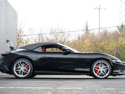 Used 2025 Ferrari Roma Spider RWD image 5