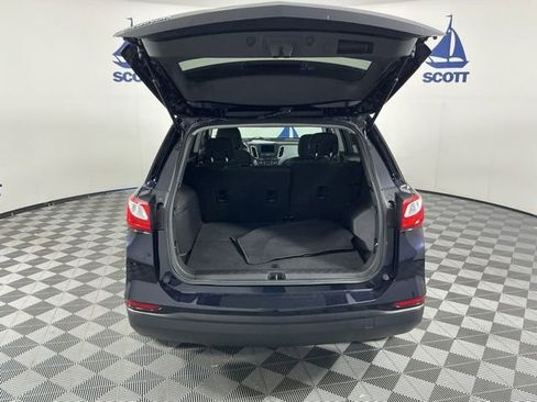 Used 2020 Chevrolet Equinox LS w/ LS Convenience Package FWD image 22