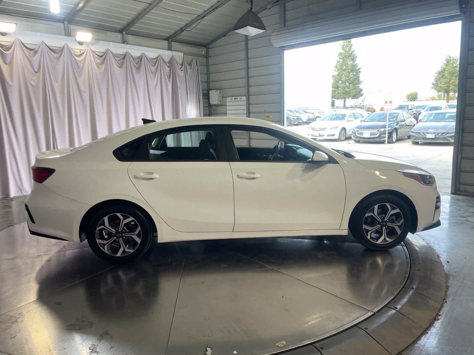 Used 2021 Kia Forte LXS FWD image 5