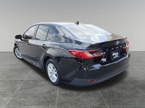 Certified 2025 Toyota Camry LE FWD image 5
