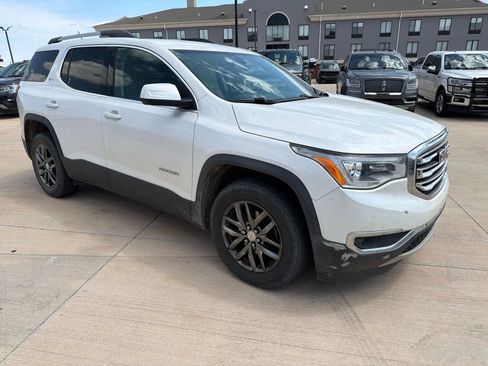 Used 2017 GMC Acadia SLT AWD/4WD image 2