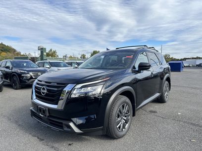 New 2025 Nissan Pathfinder SV
