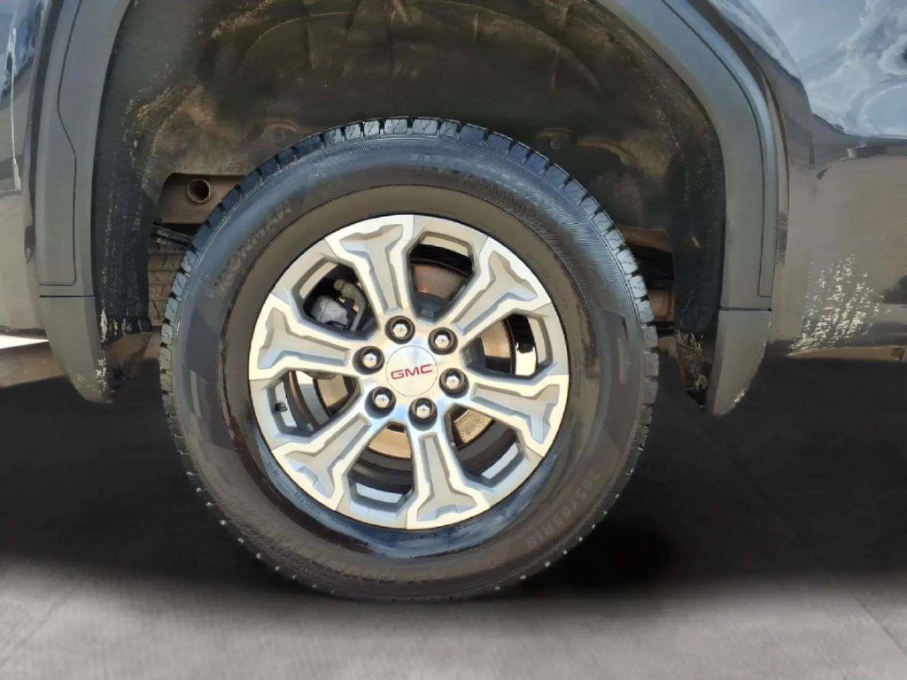 Used 2025 GMC Sierra 1500 SLT RWD image 20